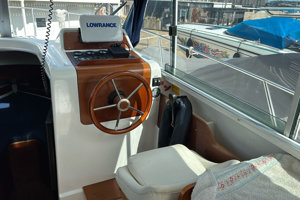 2004 Beneteau Antares 760 Volvo TAMD41P-A