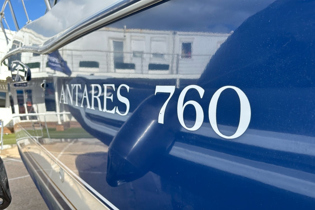 2004 Beneteau Antares 760 Volvo TAMD41P-A