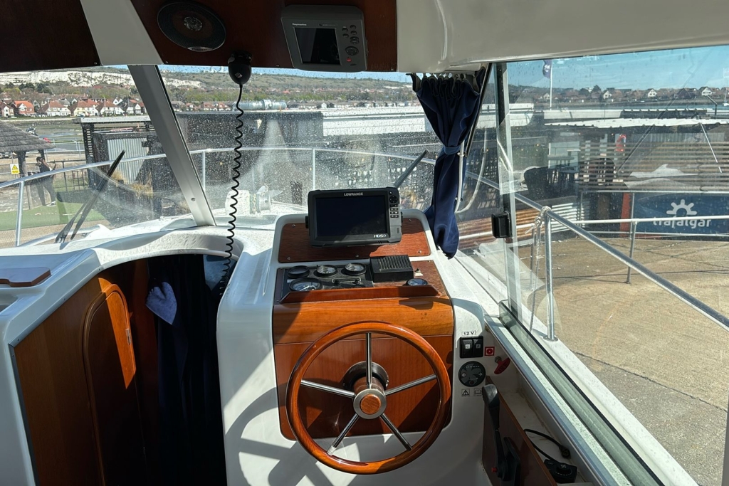 2004 Beneteau Antares 760 Volvo TAMD41P-A