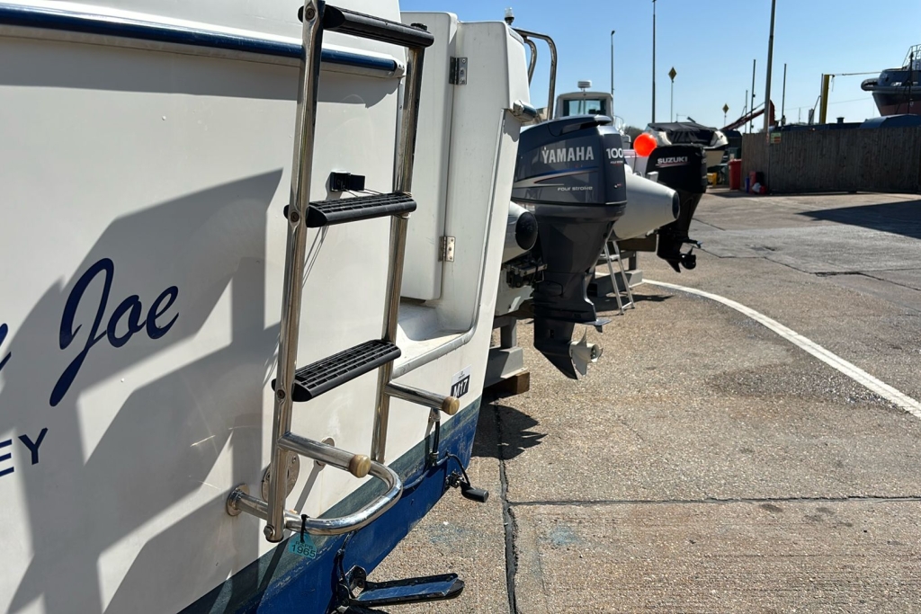 2004 Beneteau Antares 760 Volvo TAMD41P-A