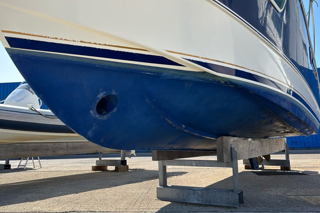 2004 Beneteau Antares 760 Volvo TAMD41P-A