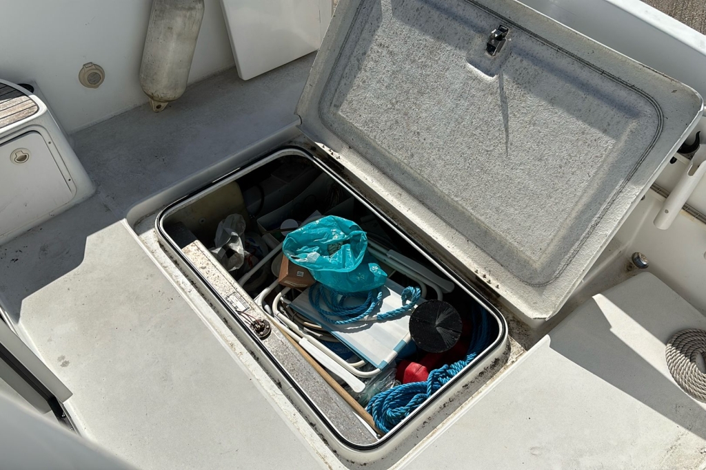 2004 Beneteau Antares 760 Volvo TAMD41P-A